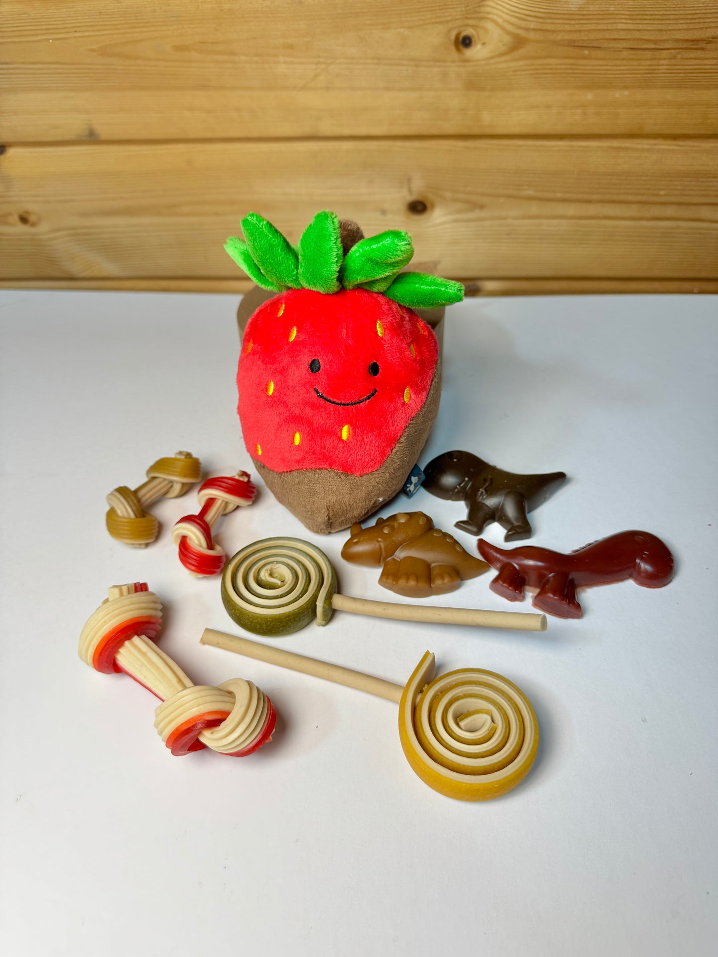 Fiver Friday : Strawberry & Treats Set