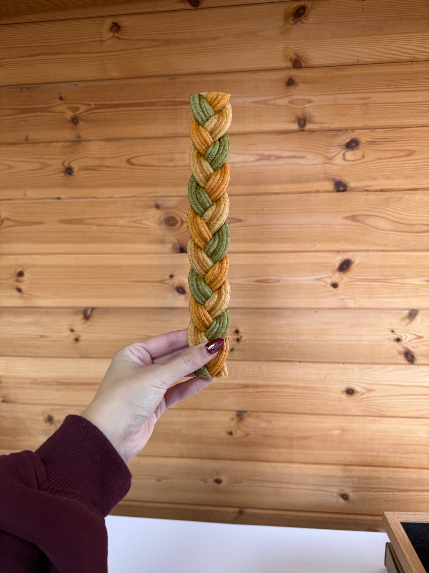 XL Peanut, Spinach & Carrot Braids