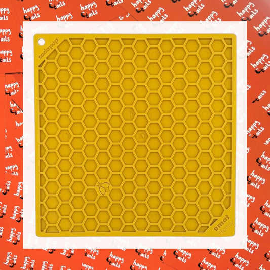 SodaPup Honeycomb Lick Mat